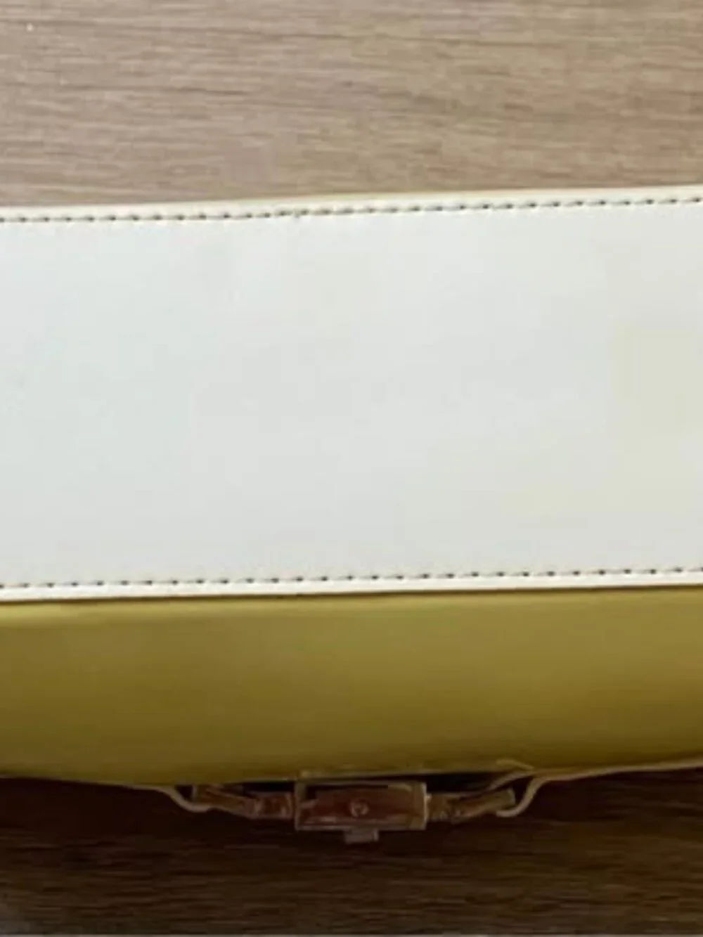 Beijo Mellow Yellow Patent-Style Handbag NWT – Crossbody & Wristlet Strap